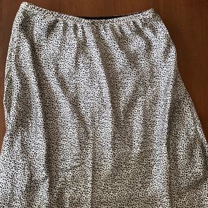 Sienna sky silky long skirt size small